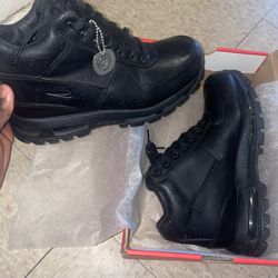 Nike ACG Boots size 10.5