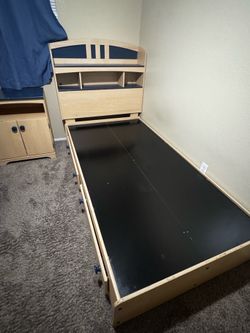 Twin bed set