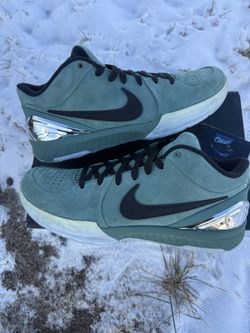 Kobe 4 protro “girl dad” sz 11