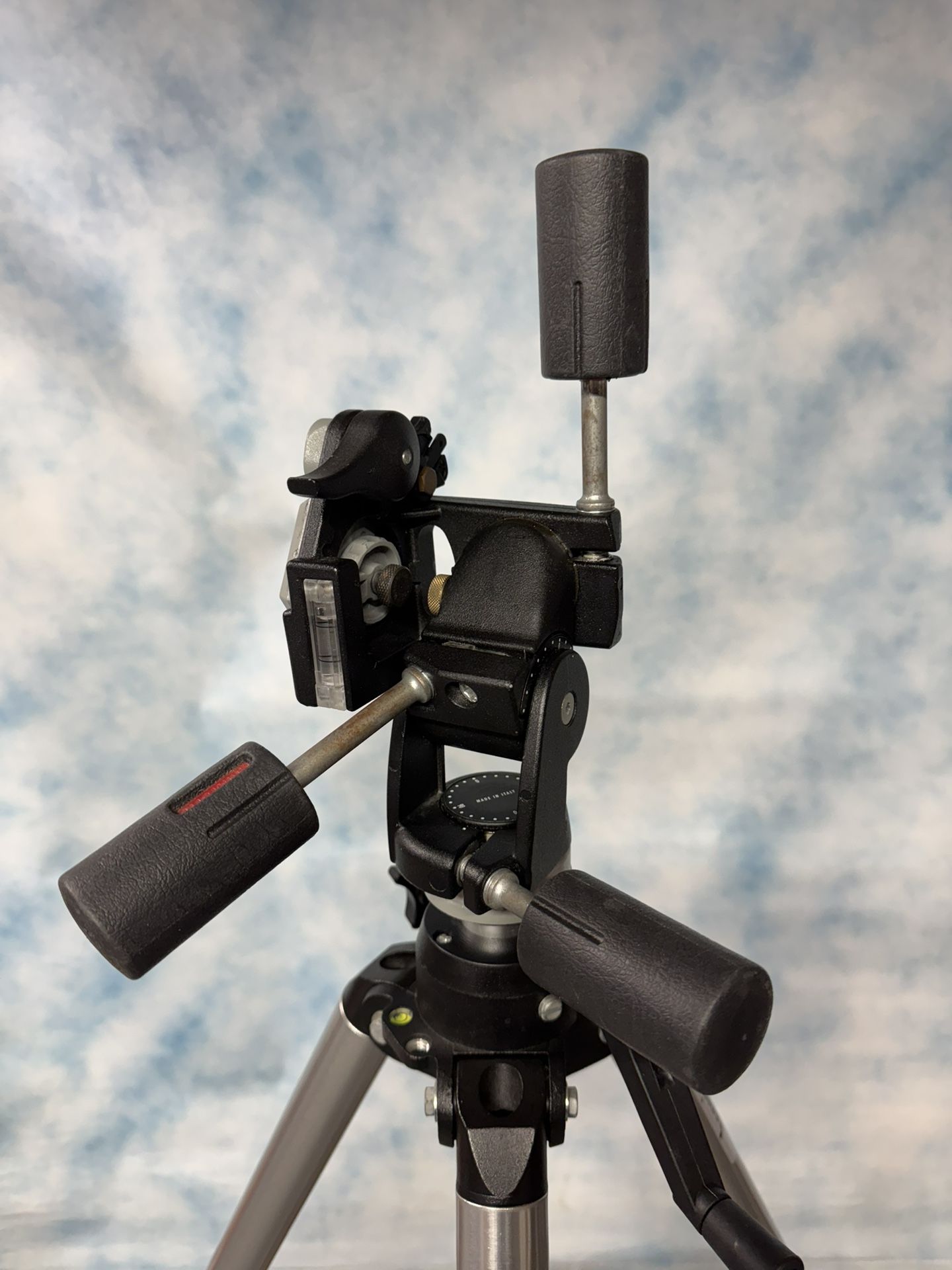 Bogen Tripod & Head 3033/3047