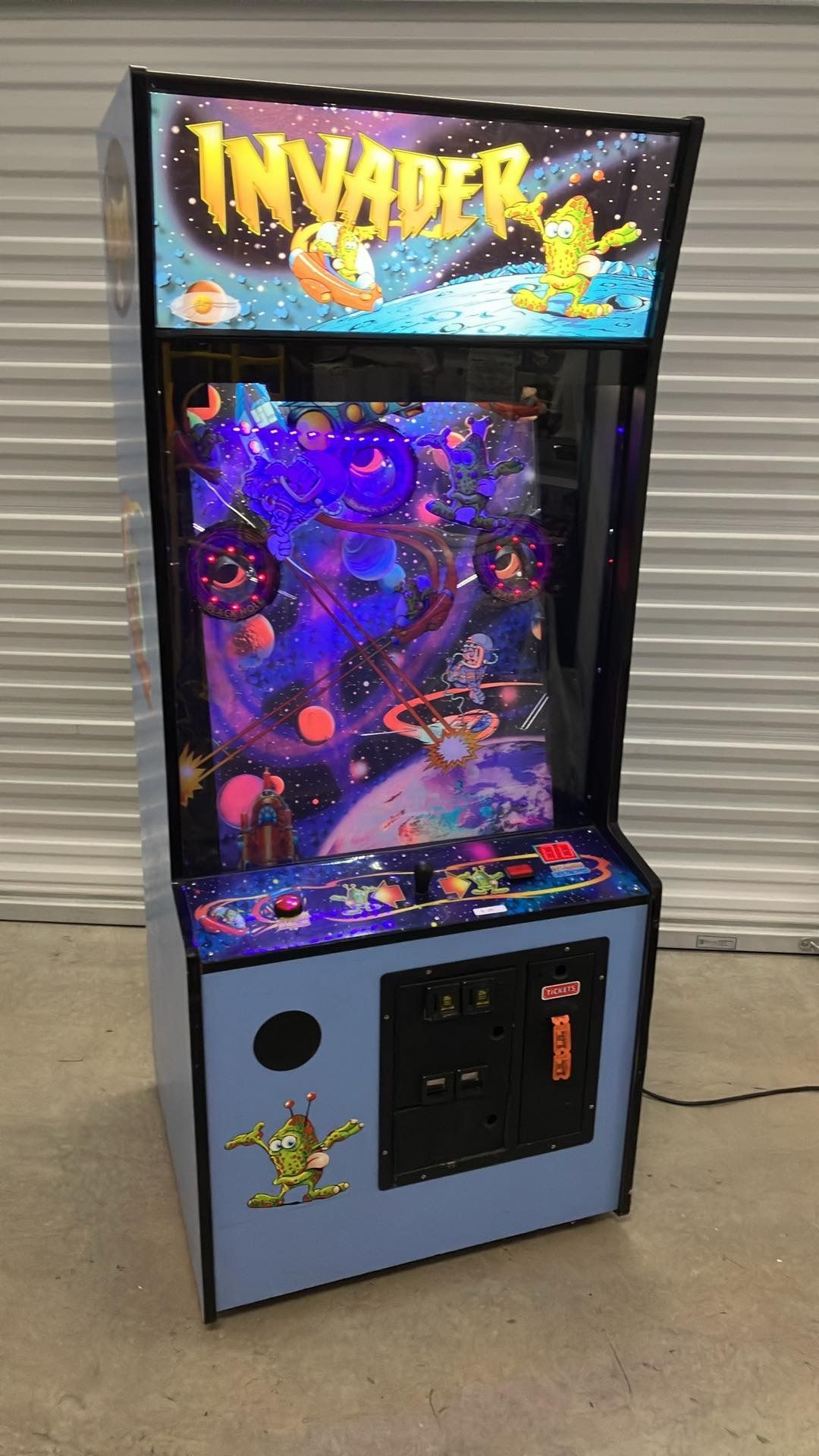 ππΎπ½ Invader Redemption Arcade Game! Super Cool! Tons of Fun! Works Great! ππΎπ½