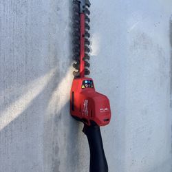 M12 Fuel Hedge Trimmer 