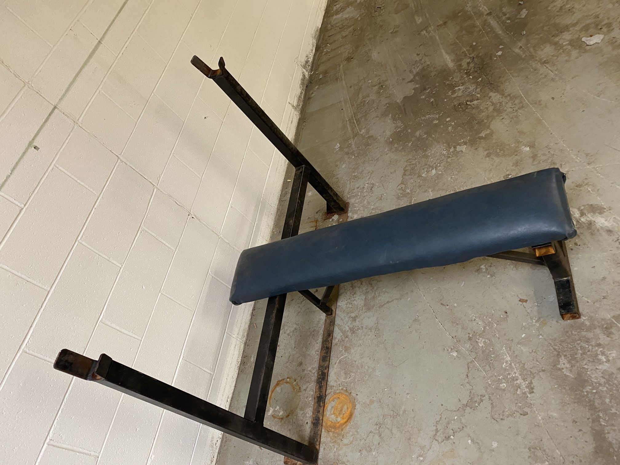 Wide Grip Bench
