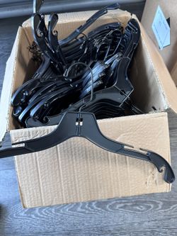 100 Plastic Hangers - 17 Inches - Black Color