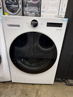 Brand new LG 5.0 cu. ft. Stackable Smart Front Load Washer in White with AI Digital Dial, Steam and TurboWash360