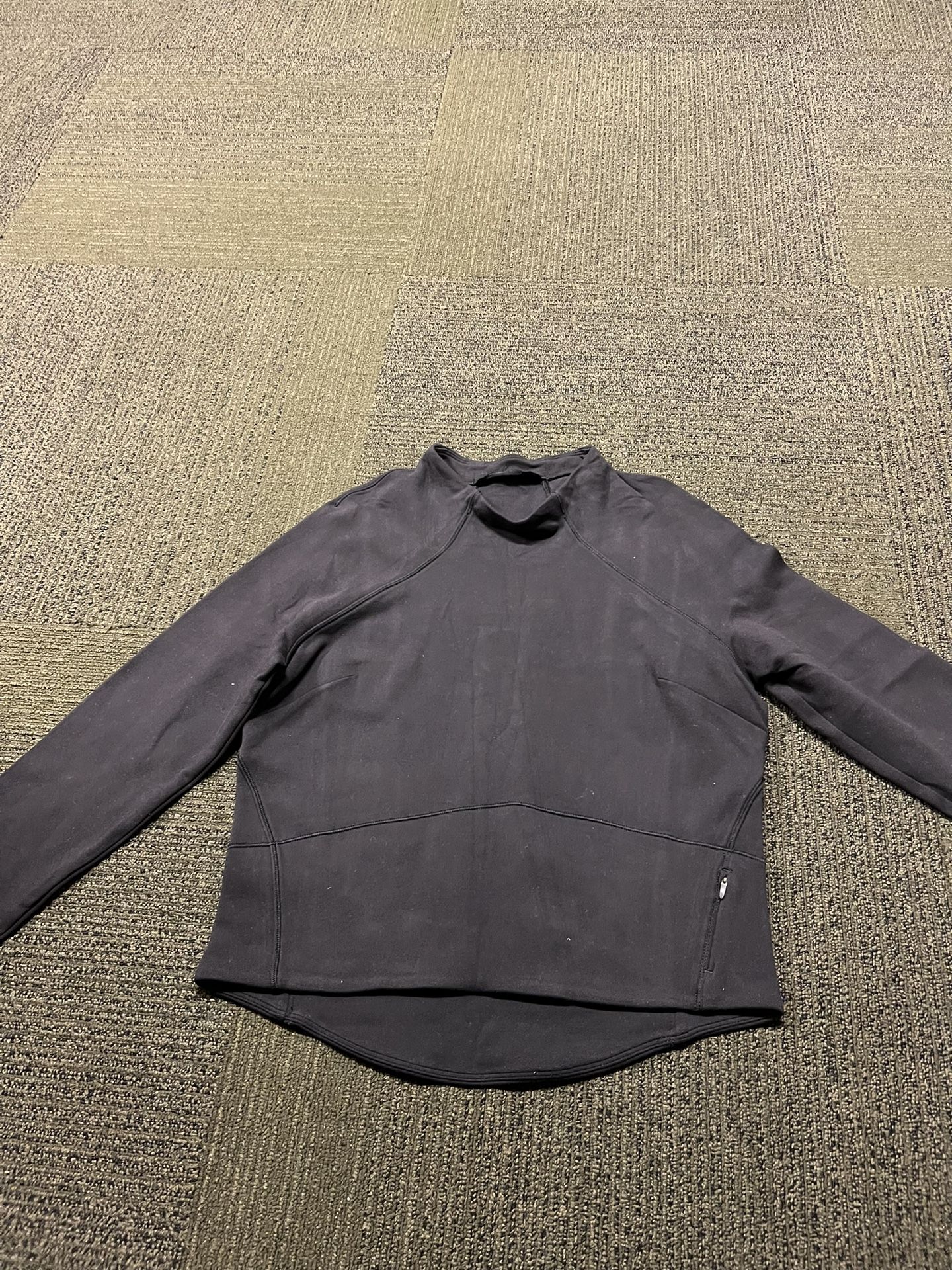 *Lululemon Top