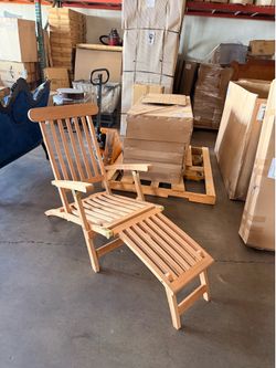 Teak steamer chair