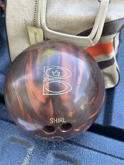 Retro bowling ball and bag