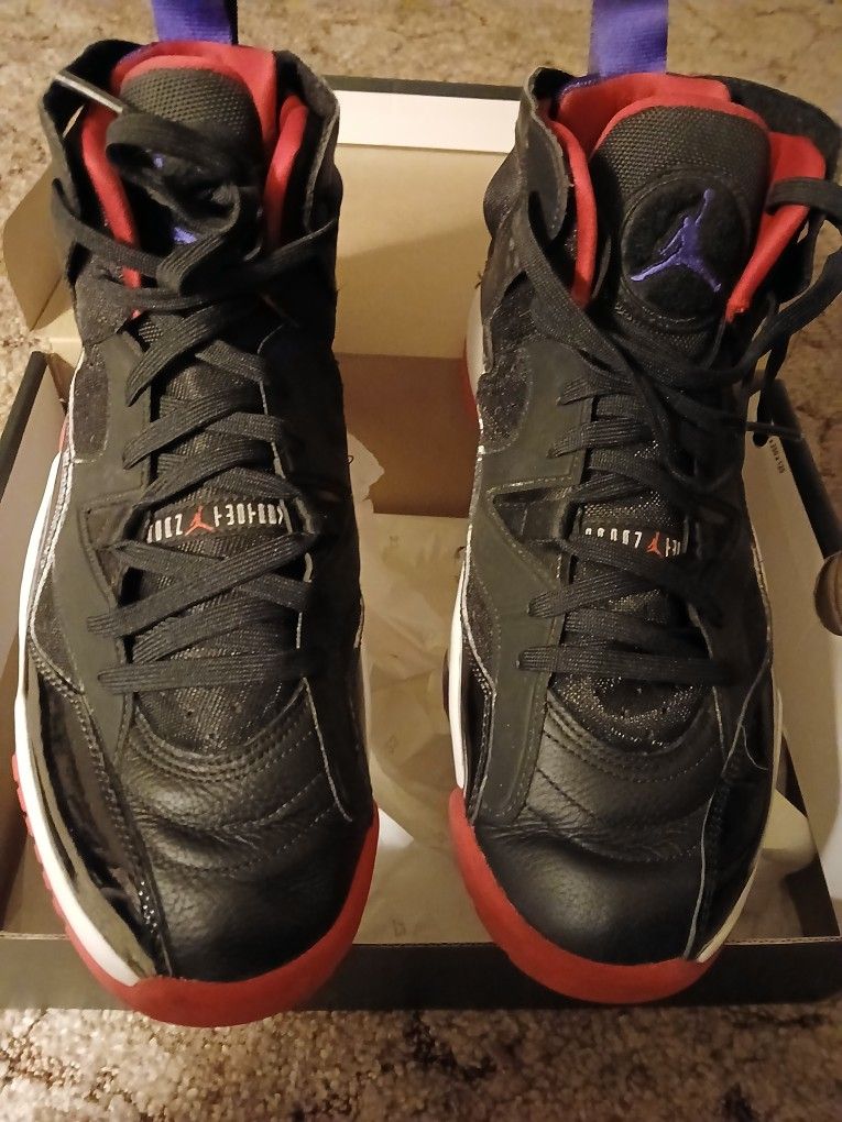 Air jordans jumpman two trey size 11.5