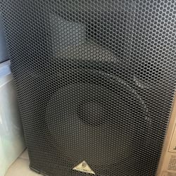 Behringer Eurolive E1520 Passive Speaker