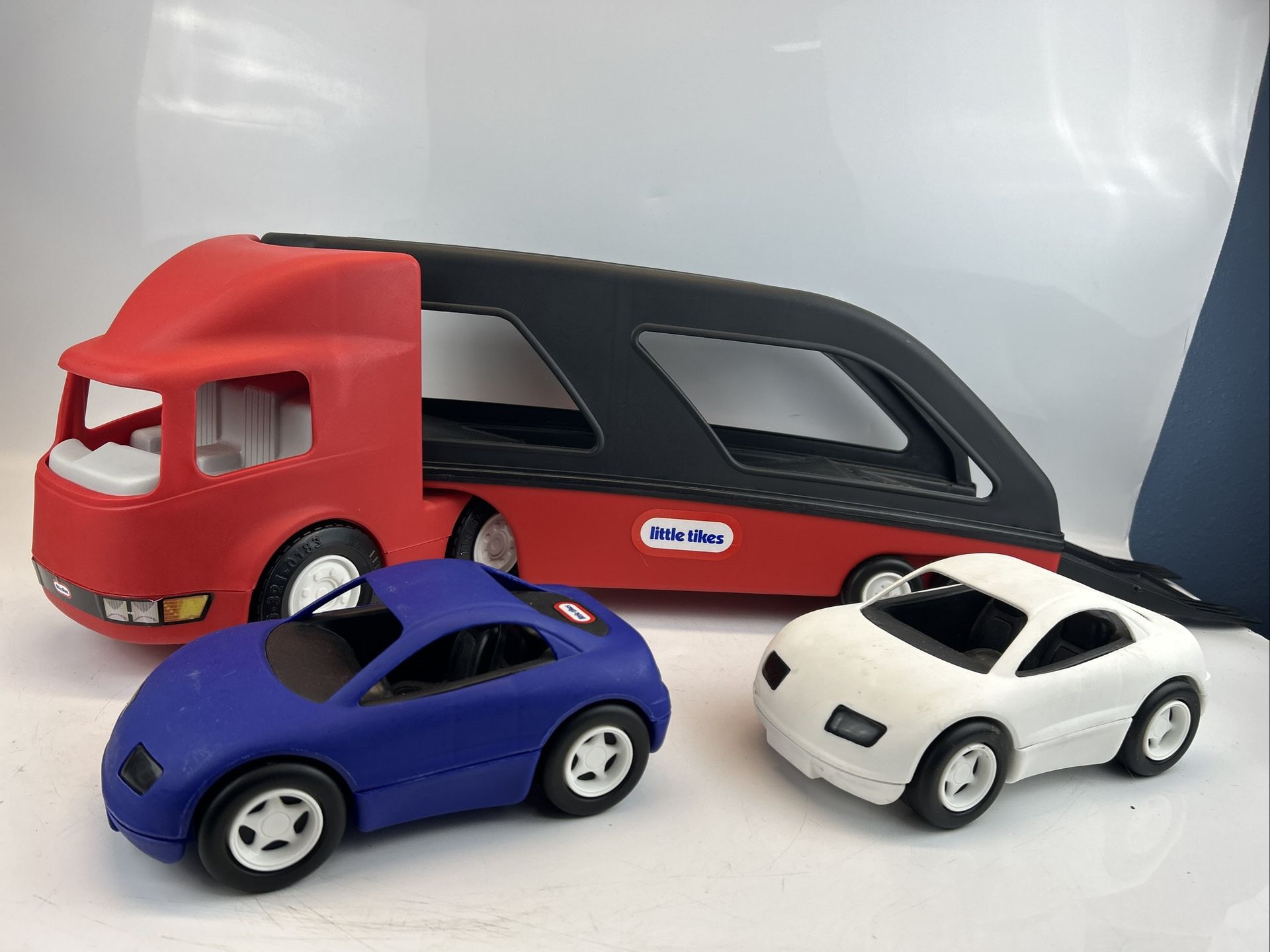 Little Tikes Semi Car Hauler Truck Trailer Carrier 2 Cars Red Black