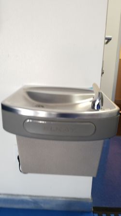 Like new cooked water fountain