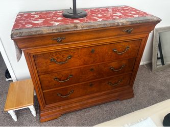 Thomasville Burl Wood dresser