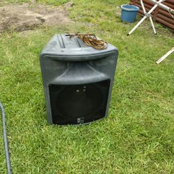 PEAVEY  PR15 Speacker