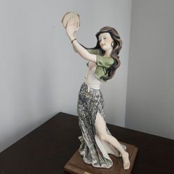 Original Giuseppe Armani Italian Statues 