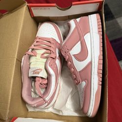 Nike Dunk Panda Pink Edition Size 6.5Y 