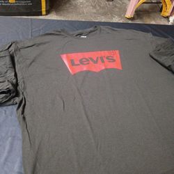 Levis (XXXL) Long Sleeve