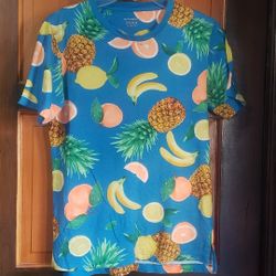 NO BOUNDARIES short sleeve T-shirt. Tropical print. 100%cotton. size XS/XCH (30-32).