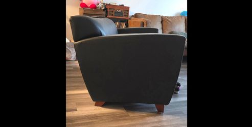 Medium Sofa - Track Arms - Seats 3