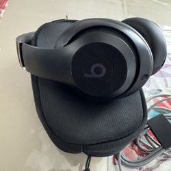 Beats Studios Pro  Headphones 