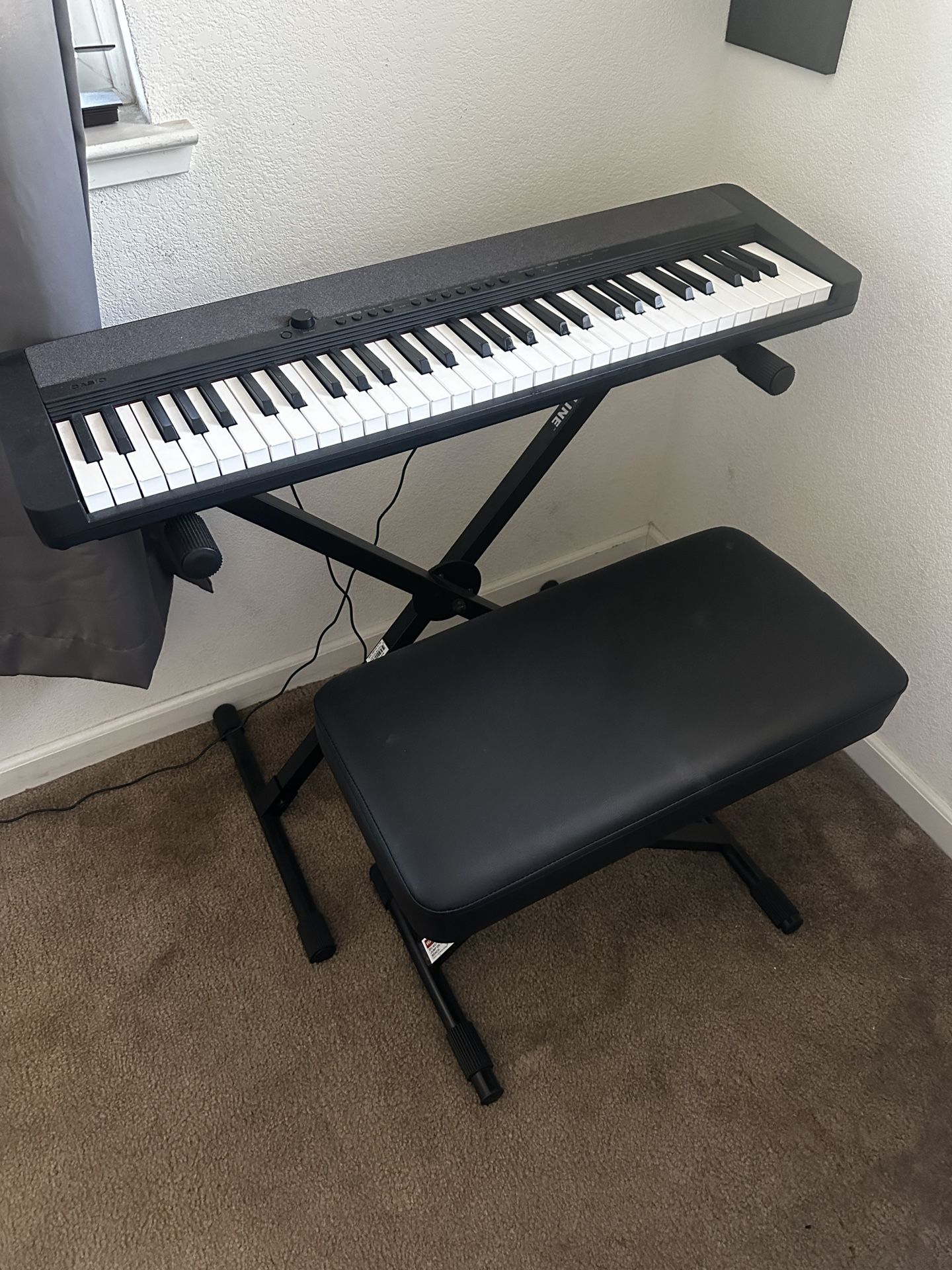 Keyboard, Stand, And Seat And Sustain Pedal