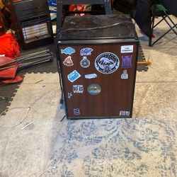 Mini Fridge 
