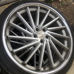 22 Inch Staggered Giovanna