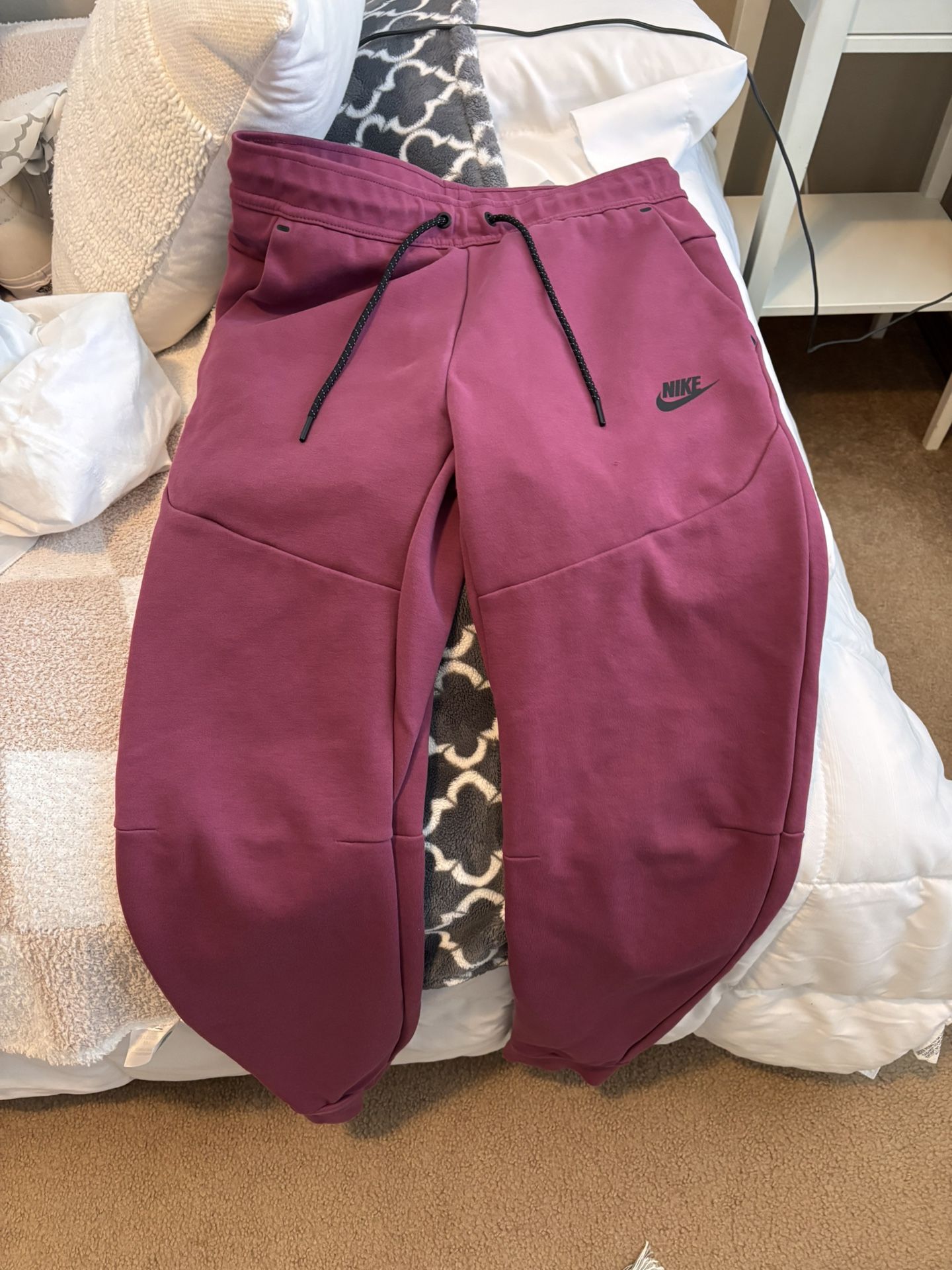 Nike Tech Joggers