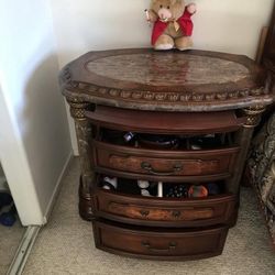 Michael Amini Torino Two Night Stands