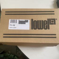 Lowel T1-10 Tota Light Tungsten Flood Light