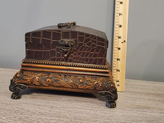 Chest/Box; brown; 6in x 8in-$8