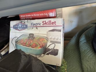 Electric skillet