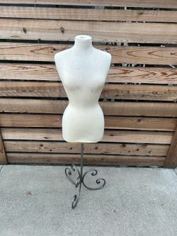 Female Mannequin