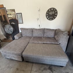 Sectional 4  Piece, Excellent Condition $600.00