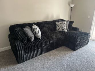Signature Design by Ashley Midnight-Madness 2 Piece RAF Sectional with Chaise