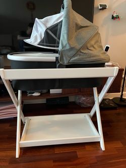 Uppababy Bassinet and Stand