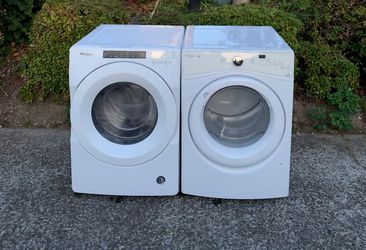 Whirlpool Washer And Dryer Set.