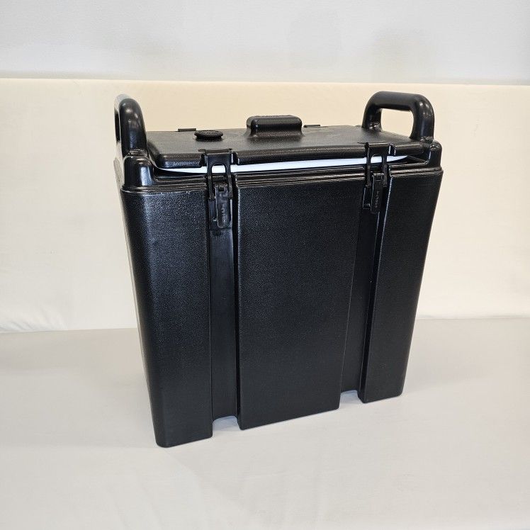 Cambro 3.5 Gallon Beverage Carrier Camtainer