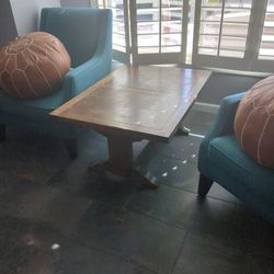 Expandable Oak Coffee/ Game Table