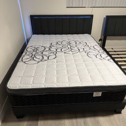 Queen Size Pillow Top Mattress 12" Thick 