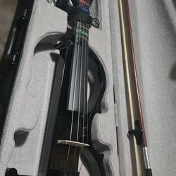 4/4 VIOLIN $99