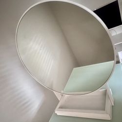 Round Vanity / Makeup Mirror – White Frame