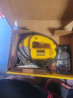 DEWALT JIG SAW