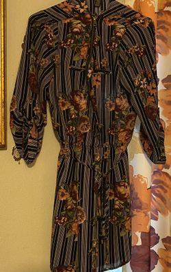 Women’s Dress With Flowers 🌸 