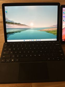 Surface Go 2 with Keyboard 