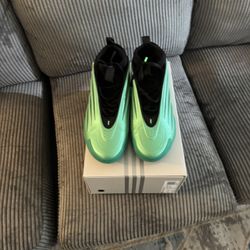 brand new james harden vol 9 Green color way