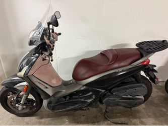 2013 Piaggio Beverly 350 | Clean title | Needs Engine Repair