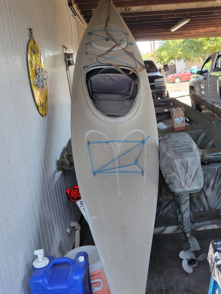 12 Ft Manteo Kayak