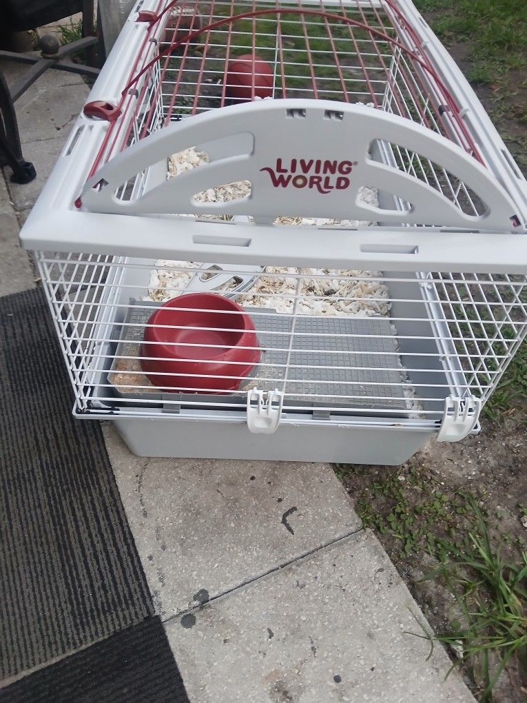 Living World Animals Cage