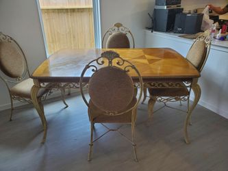 Dinner  table and 4 chairs